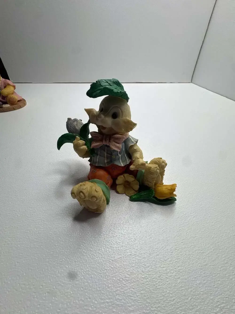 Unbranded resin easter